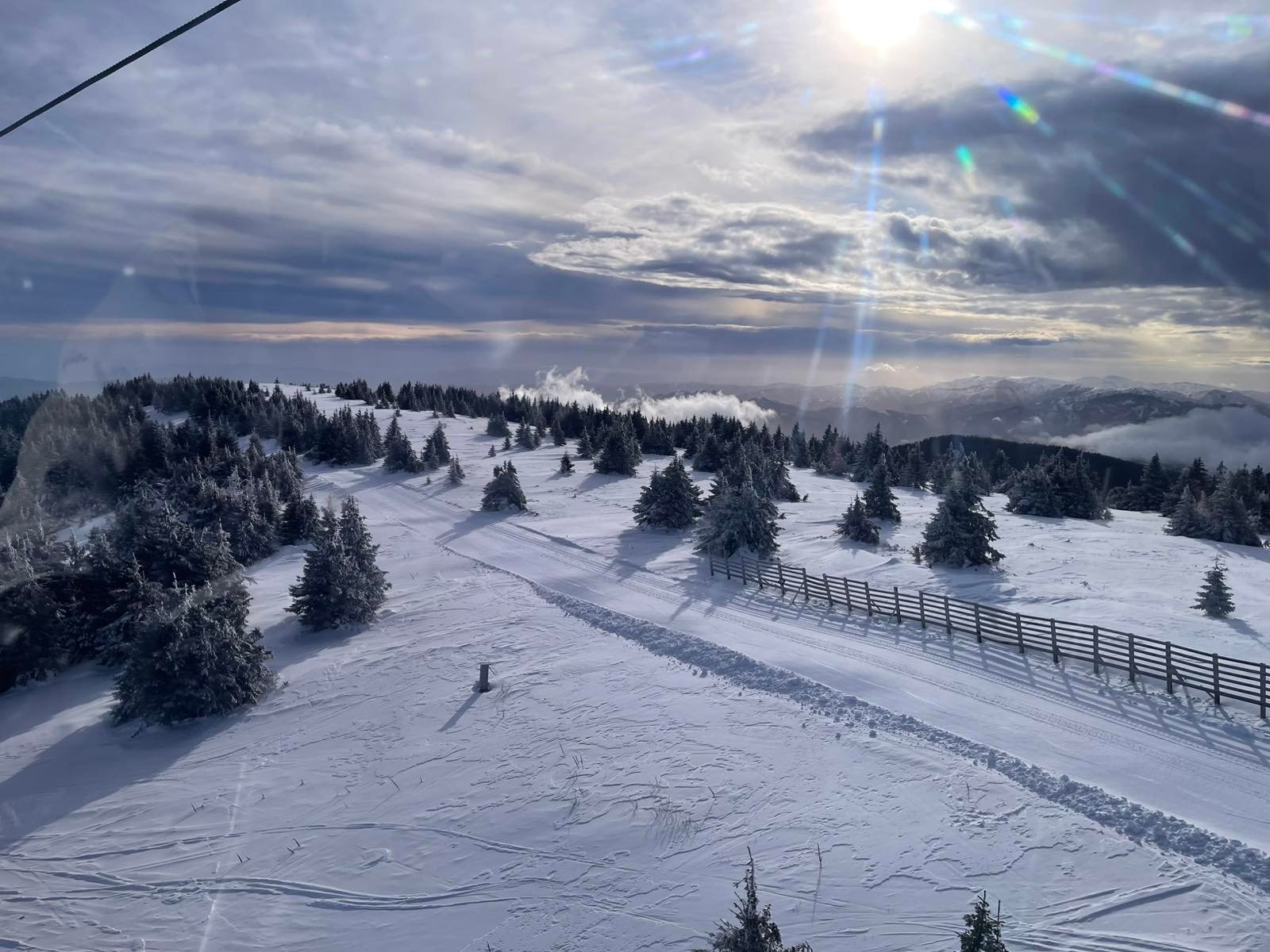 Kopaonik — planina za sva godišnja doba Zimska panorama Kopaonika u Srbiji