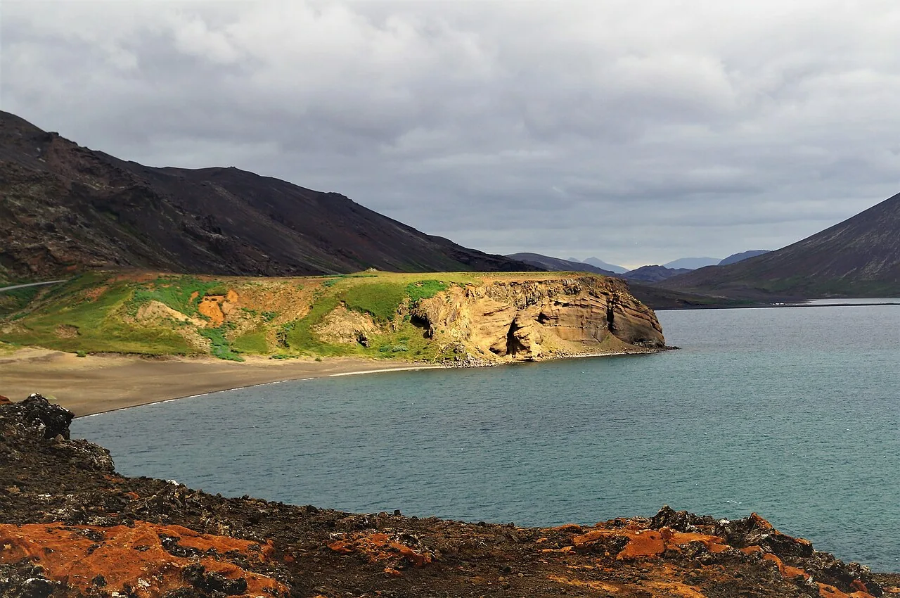 Where to See the Northern Lights Near Reykjavík Lake Kleifarvatn and surrounding hills seen from the shore